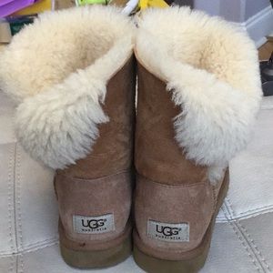 UGG Women’s Bailey Button Mid-Calf Size 6